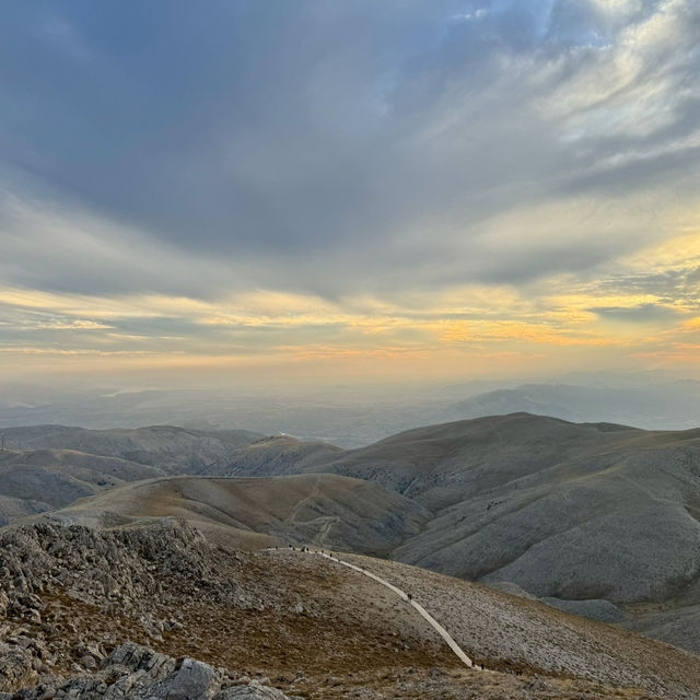 絶景の世界遺産と夕日をネムルト山から🇹🇷