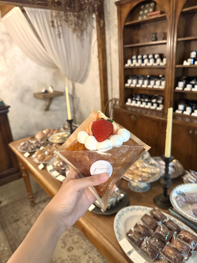 ร้านขนมฝรั่งเศสที่ ย่านkitahama เมืองโอซาก้า