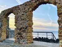 Cefalù, Italy: A Coastal Gem with History and Beauty! 🇮🇹🏖️