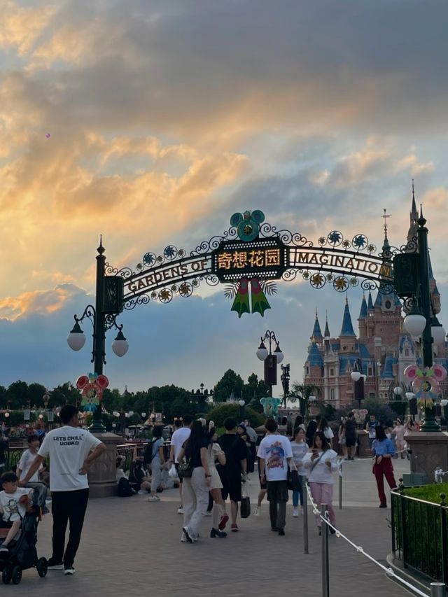 Legends, Lightcycles & Lanterns: What Makes Shanghai Disneyland One of a Kind