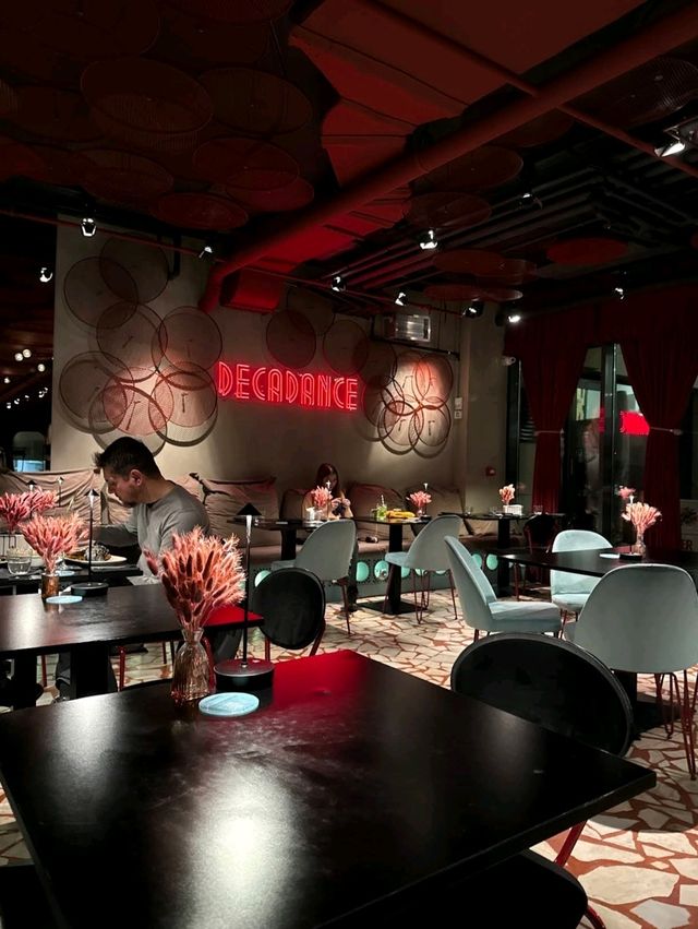 Decadance - Restaurant & Bar