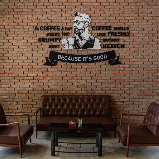 โรงคั่วกาแฟเขาสก ☕️⛰️