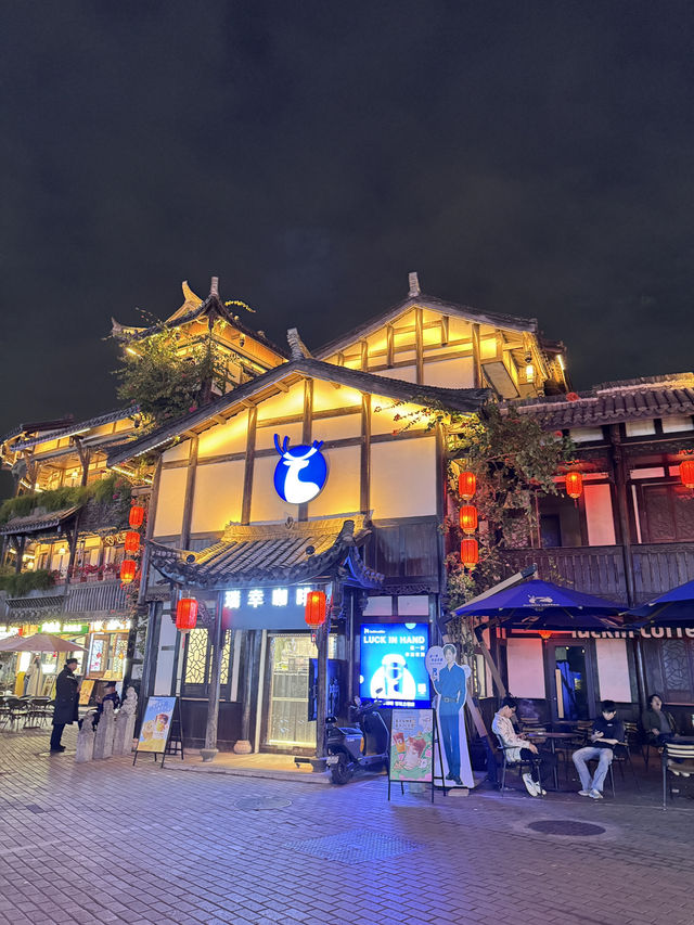 เที่ยวชมเมืองโบราณฮากากันเคิง ยามค่ำคืน ⛩️ เที่ยวชมเมืองโบราณฮากากันเคิง ยามค่ำคืน ⛩️