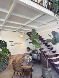  House & Home Cafe