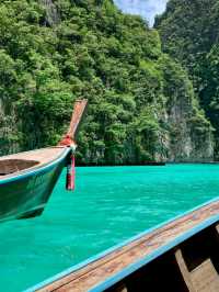 Paradise Found! 🏝️ Our Unforgettable Phi Phi Island Cruise!