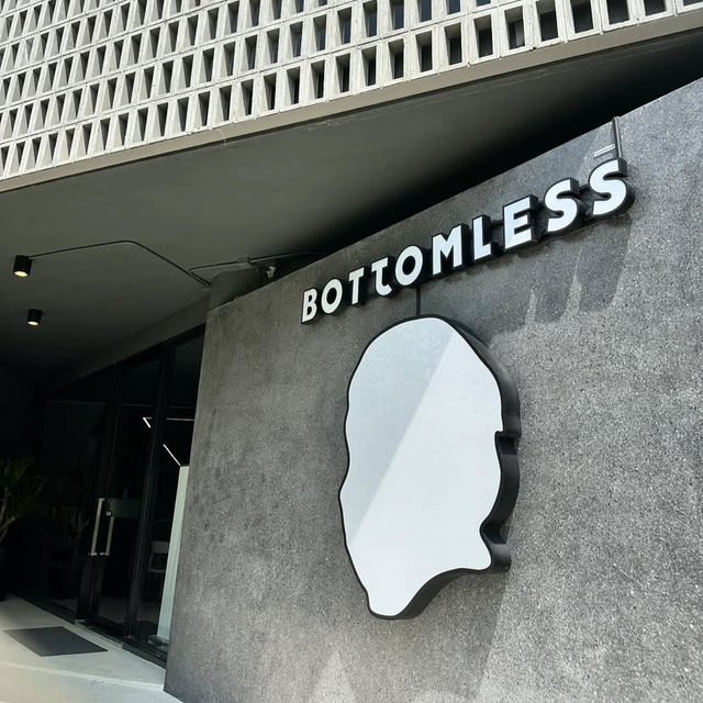 🌿☕ Bottomless Cafe – คาเฟ่เงียบ ๆ สำหรับคนรักความ