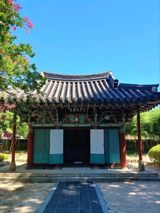 아이와 함께 걷기 좋은 고풍스런 정원