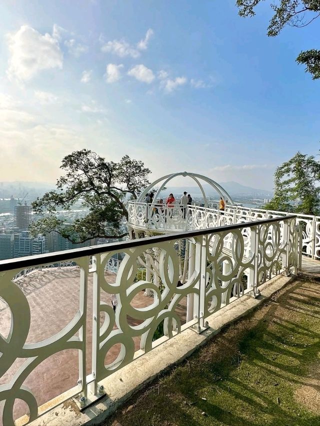 Hike with a View on Jiantan Mountain Trail