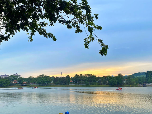 Lake Broadwalk Taman Botani Putrajaya – A Scenic Escape in the Heart of Nature