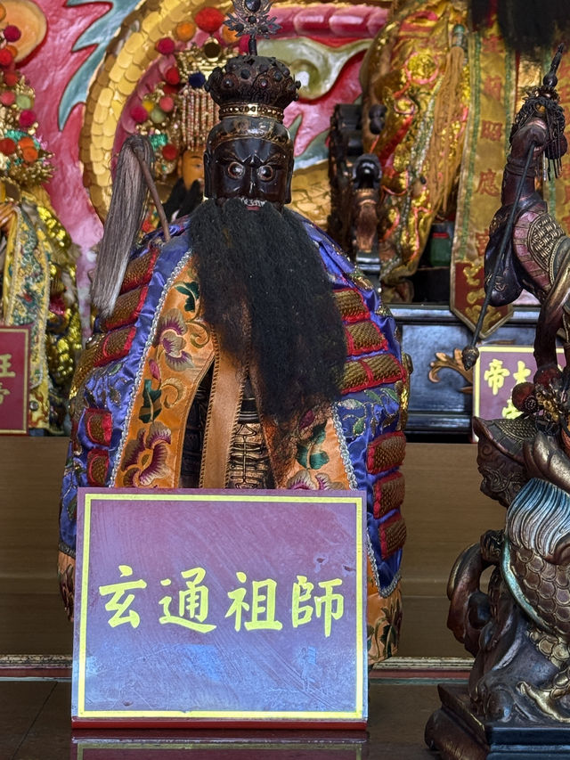 《香煙裊裊、古樑沉靜，宜蘭昭應宮以兩百年時光，見證城市變遷，也庇佑世代安穩》