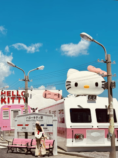 Hello Kitty Train Cafe✨ | Trip.com Shenzhen