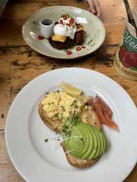 ☕🍳 Boston Tea Party — คาเฟ่บรรยากาศCozy ใน Exeter