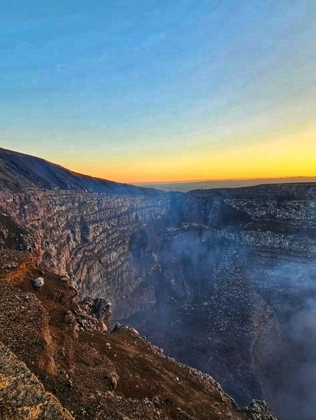 Masaya Volcano – Nicaragua’s Fiery Window Into the Earth