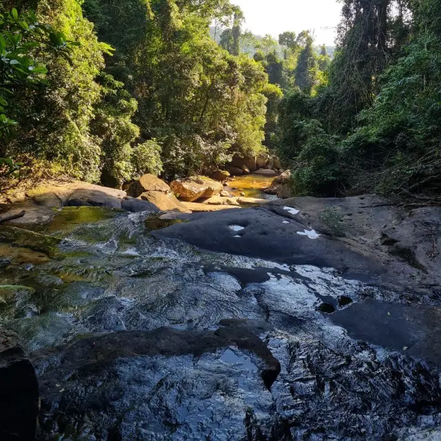 Koh Kood không chỉ có biển.