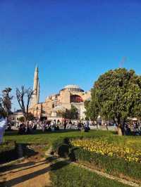 Hagia Sophia, where centuries of culture and faith live side by side 🕌🕊️