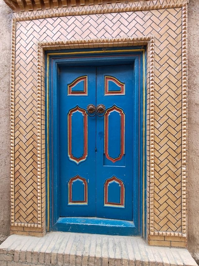 The Colorful Doors of Gaotai Folk Houses The Colorful Doors of Gaotai Folk Houses
