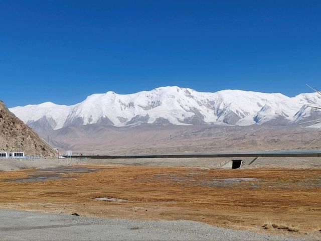 Muka Capsules: A Unique Experience on the Karakoram Highway