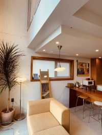 Charming, Modern and Well-Maintained Interiors