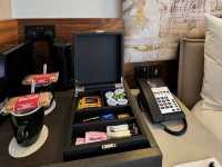 🏨✨ Elegant Comfort in Central London at London Marriott Hotel Kensington 📍