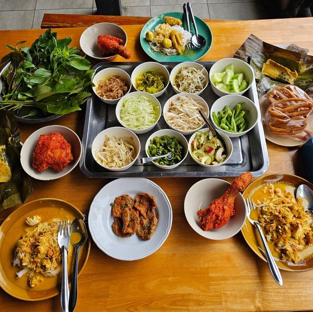 ขนมจีน สะพานหิน