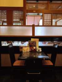 【甲羅】乃日式料理館,裝潢富特色,食物新鮮好味,服務更是一流!