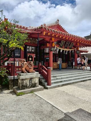 Escape the daily grind and fly to the nearest blue paradise! A 4-day, 3-night self-guided tour guide to Okinawa.