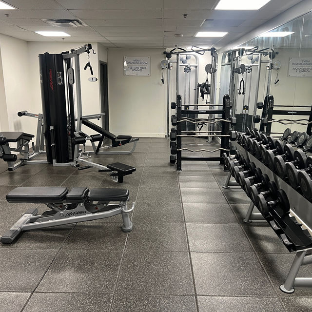 🏨 Modern Comfort at Delta Hotels Ottawa City Centre 🇨🇦