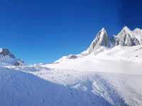 Discovering Jade Dragon Snow Mountain: The Blend of White Snow and Sky