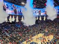 What's it like being at a Los Angeles Clippers NBA game?