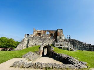 Farnham Castle,  🏴󠁧󠁢󠁥󠁮󠁧󠁿 