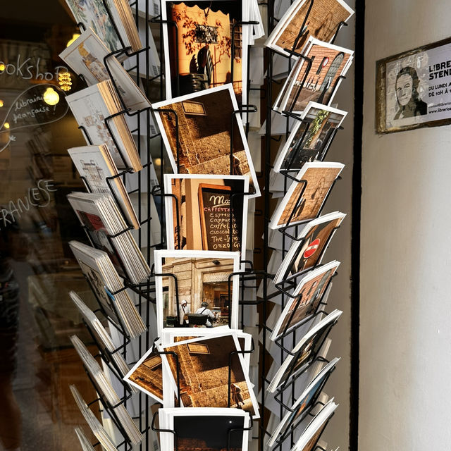 Gorgeous book store in the heart of Rome!