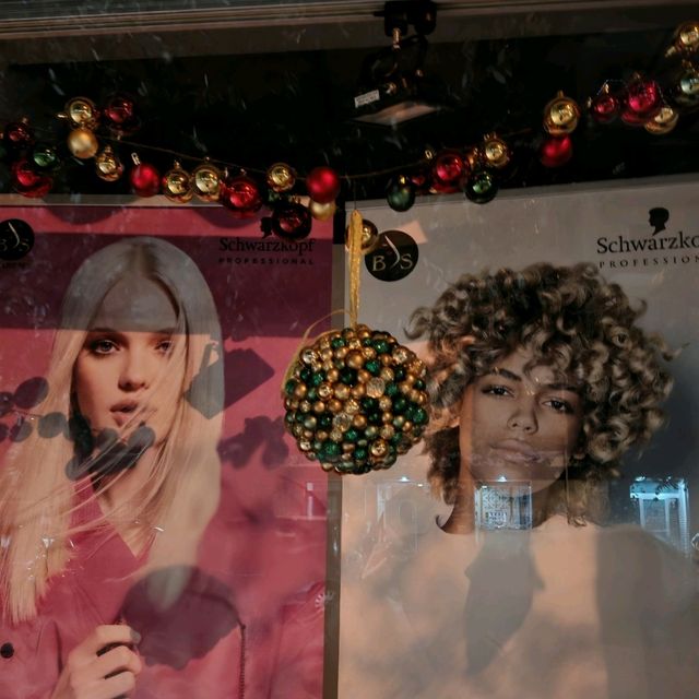 Beautifully Wrapped Gifts and Cosmetics on Liguria Street!  
