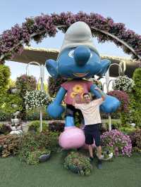 Dubai Miracle Garden: A Floral Wonderland! 🌸✨🇦🇪