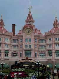 Feel the magic in Disneyland Paris!