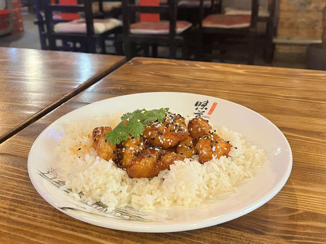 A Chinese buffet at Etazhi in Saint-Petersburg