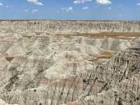 🥾 Top Hikes in Badlands National Park – Walk Among the Wild Formations 🌄