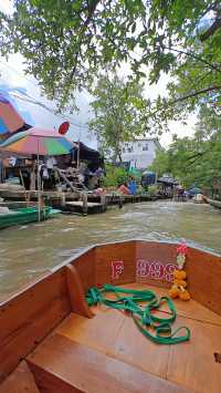 Damnoen Saduak Floating Market: A Classic Thai Day Trip 🚤🥭