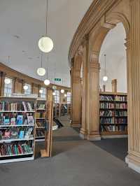 🏛️ Manchester Central Library: A Dome of Light and Layers of Knowledge