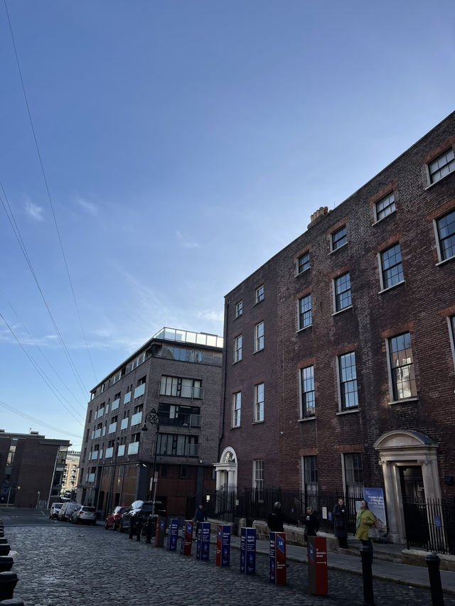 🏛️ Dublin: Georgian Doors & Historic Buildings