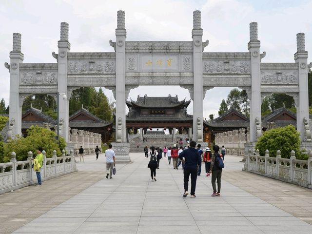 A Must Visit Amazing Carvings 🇨🇳