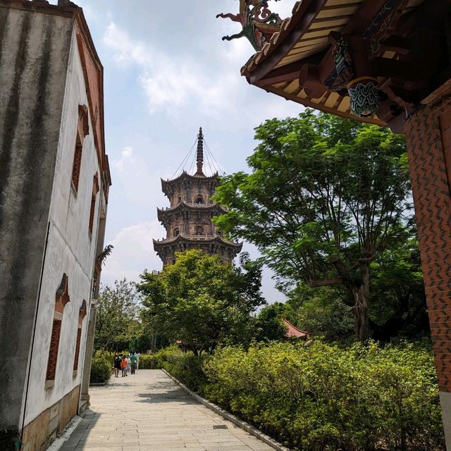 Serene courtyards and ancient halls for meditation