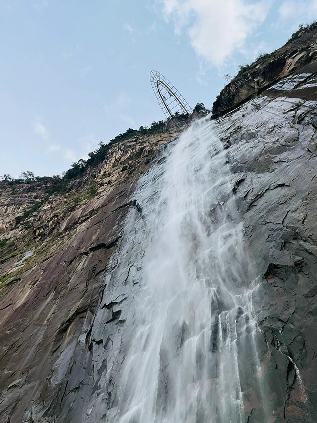 福建泉州石牛山～藏在仙境裡的瀑布