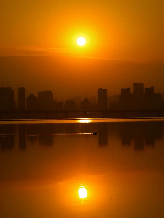 武汉限定「天空の鏡」夕日が美しすぎる