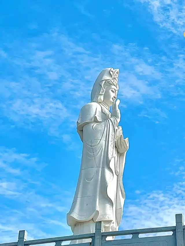 Hãy đến thăm Đền Quán Thế Âm Kiến Sơn Hải Ninh và trải nghiệm cảm giác hồi hộp khi bay trên không trung!