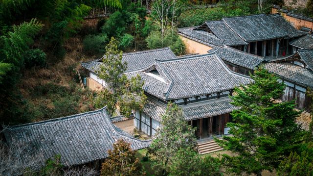 海拔千米，穿越千年時空的浙江最美古寺