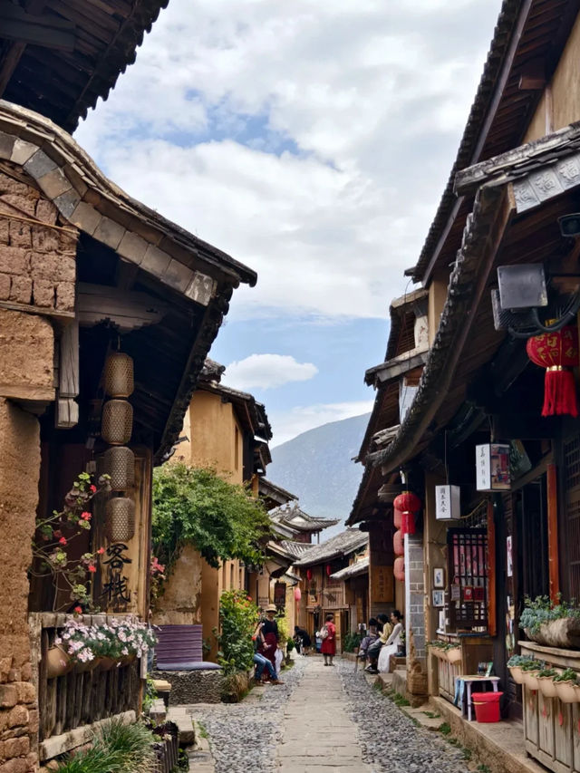 沙溪｜高山杜鹃，秘境中的花團綻放和古鎮裡的樹屋