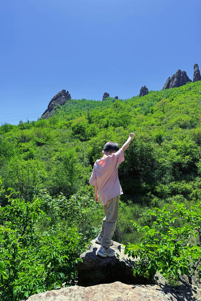 塞外名山·有最美的高山草甸有最壯觀的花崗岩峰林