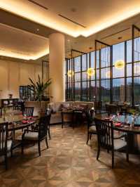 🌟 Clark's Finest: Hilton Sun Valley Shines! 🌟
