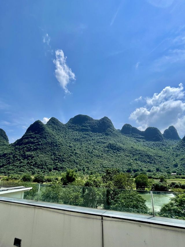 在陽朔住到中式園林酒店,看公路青山 在陽朔住到中式園林酒店,看公路青山