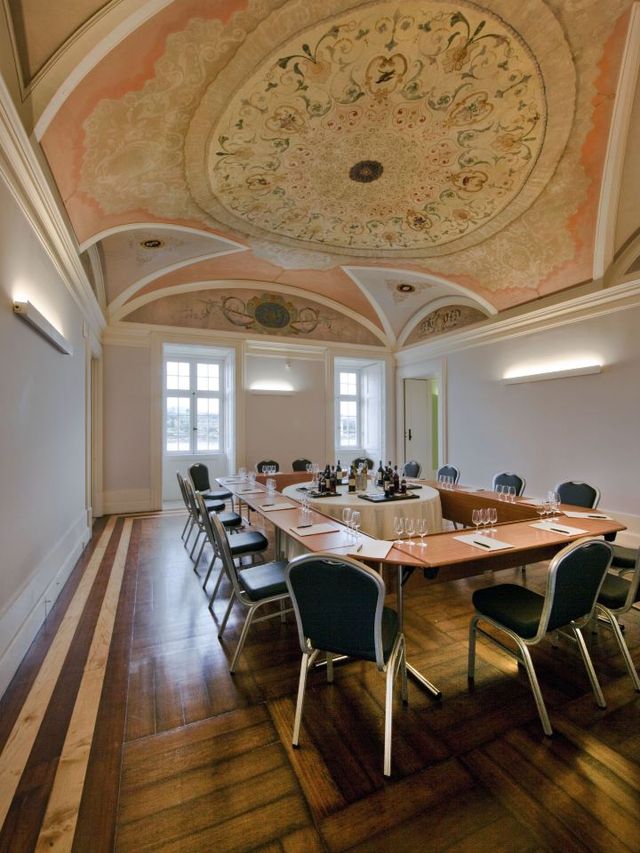 🏰✨ Porto's Palatial Sleepover: Pestana Palacio do Freixo! ✨🏰